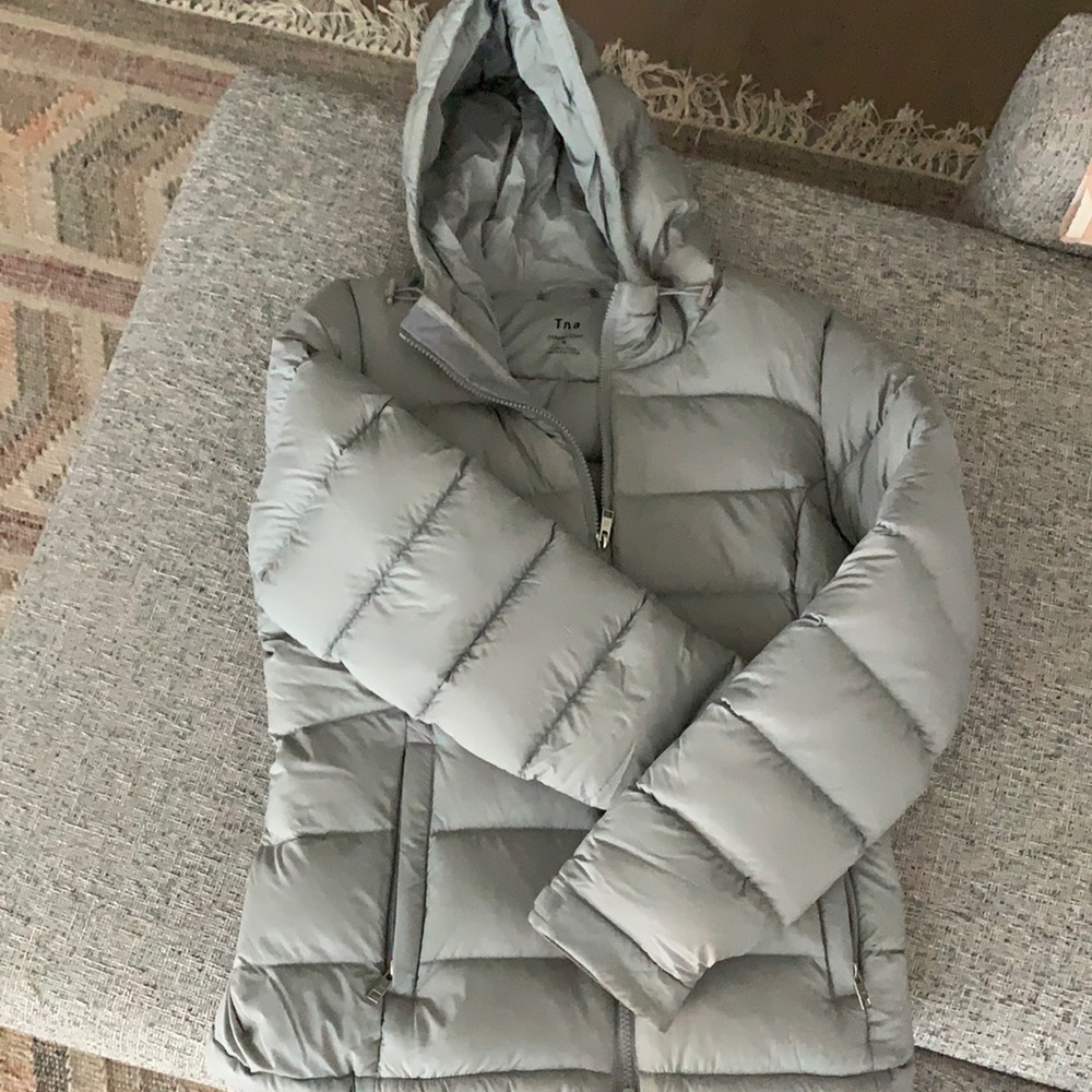 Aritzia TNA Kanaka Puffer